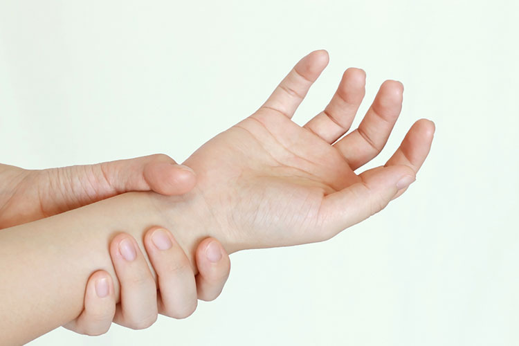 手のしびれのイメージ画像